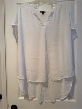 Sami & Jo White Layered V-Neck Short-Sleeve Blouse